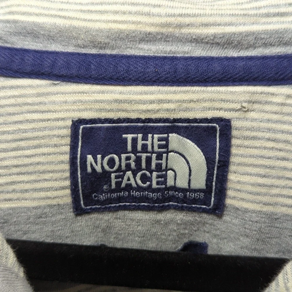 The North Face Polo Shirt Gray + White Striped Gorpcore Outdoors Men's Size L